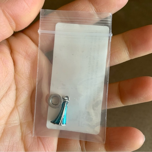 NWOT Disney Princess Elsa’s Dress Dangle Charm Sterling Silver 925 - Picture 2 of 11